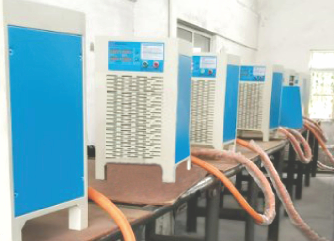 充電機(jī)客戶使用現(xiàn)場(chǎng)